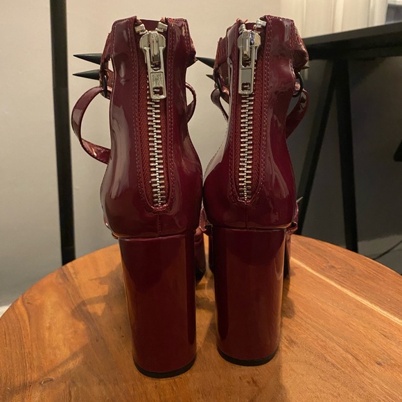 Dolls Kill Widow Spiked Pentagram Platform Sandals NWOT W10 - Picture 6 of 14